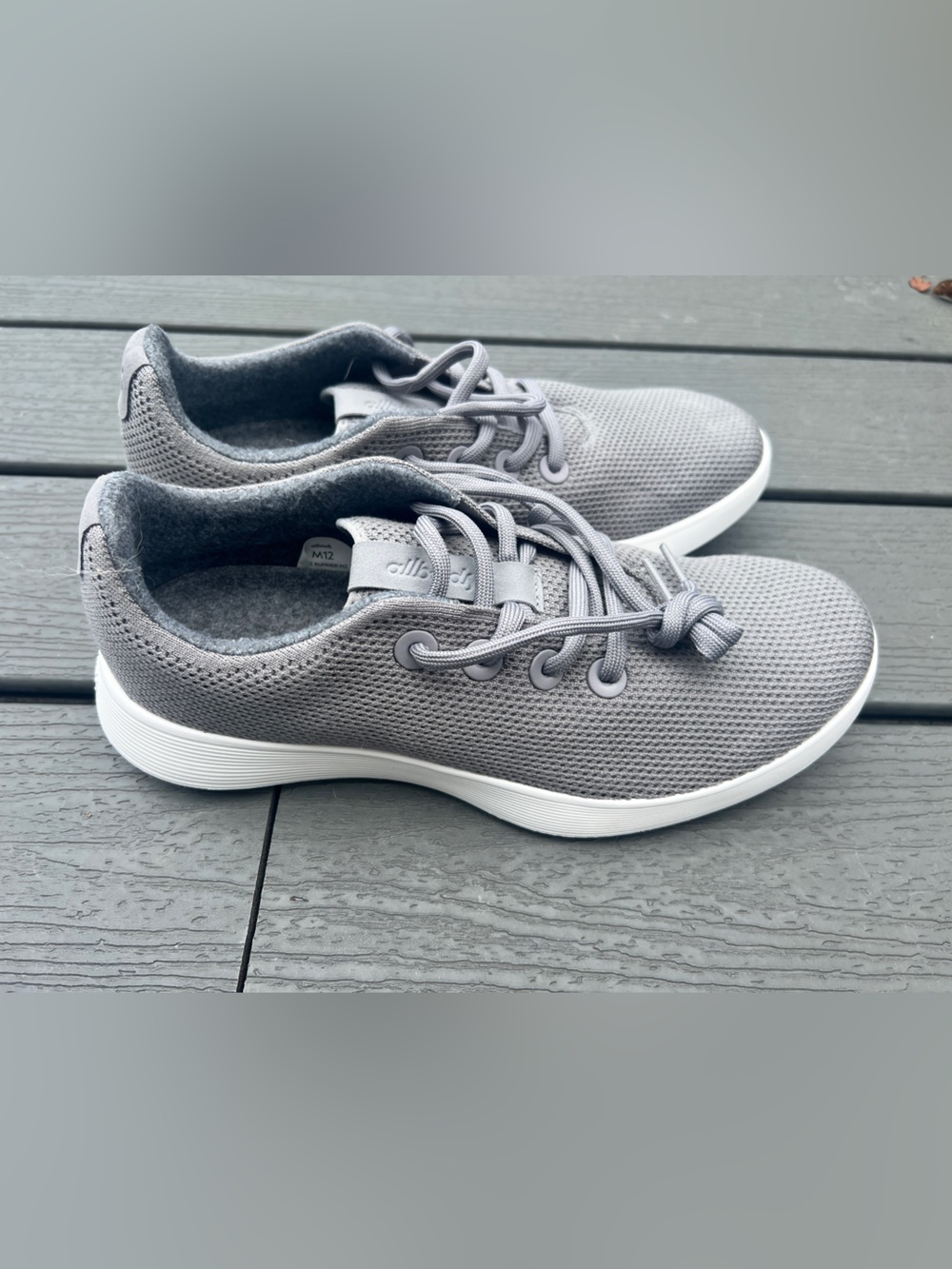allbirds Men’s Gray Knit Lace-Up Sneakers with White Sole